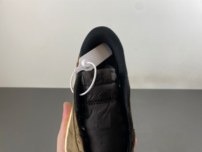 Travis Scott x Air Jordan 1 Low DM7866-203