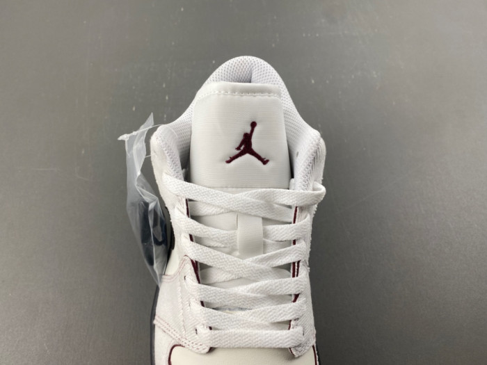 Air Jordan 1 Low IV5325-110