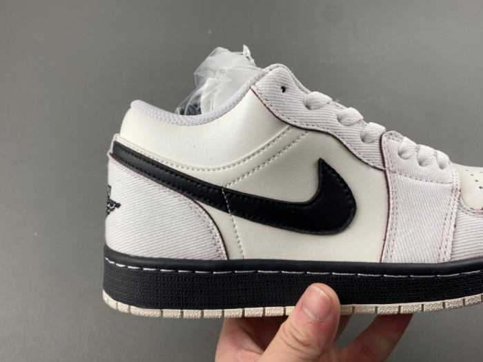 Air Jordan 1 Low IV5325-110