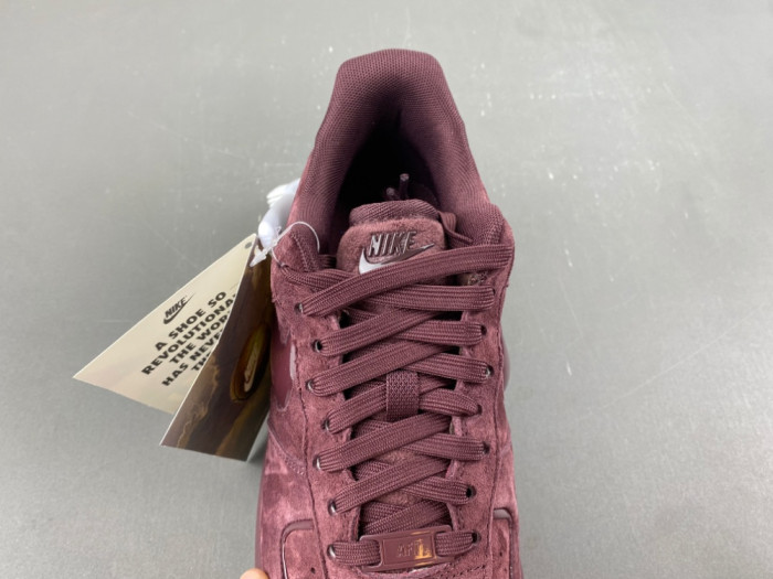 Nike Air Force 1 Low 