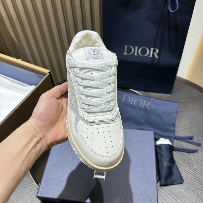 DR B27 LOW-TOP SNEAKERS DR-259