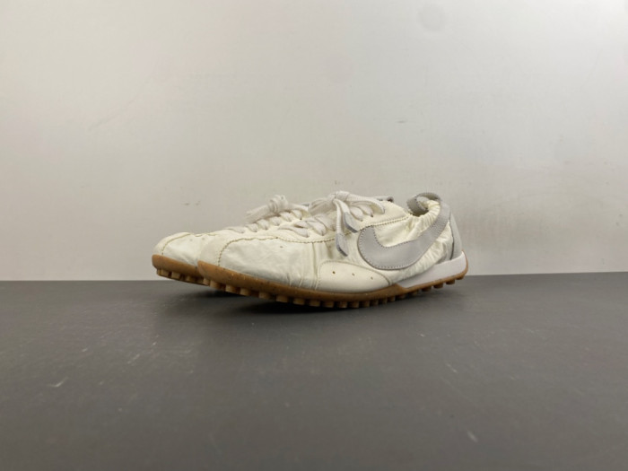 Jacquemus x Nike Jacumoon Shoe HV8547-002