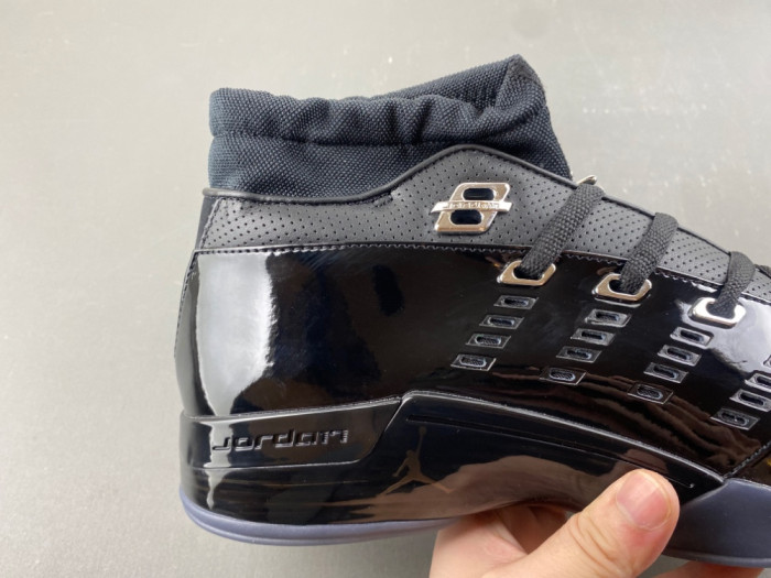 Air Jordan 17 Low "Black Patent" IV7640-001