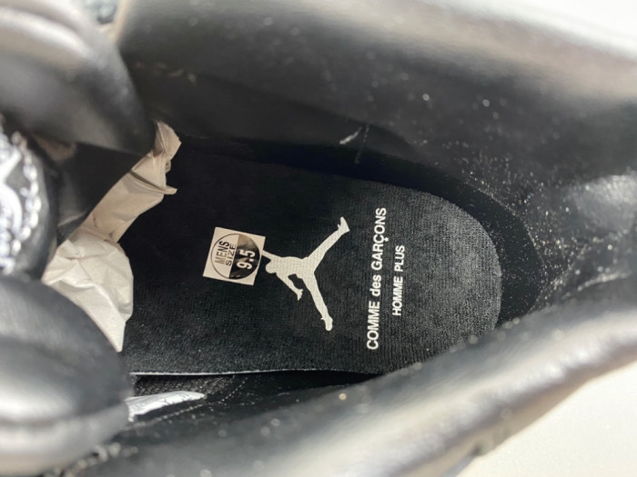 COMME des GARÇONS x Air Jordan 11 IV7639-001