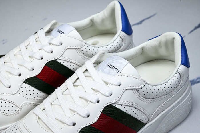LOW-TOP SNEAKER GC-64