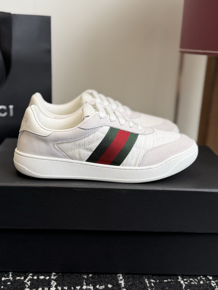 LOW-TOP SNEAKER GC-61