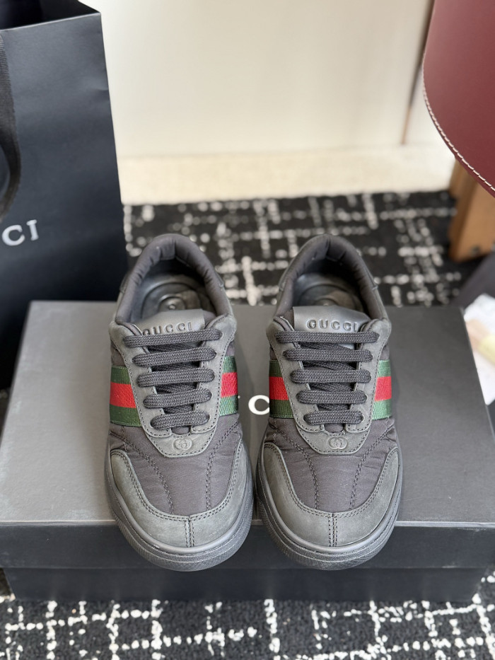LOW-TOP SNEAKER GC-67