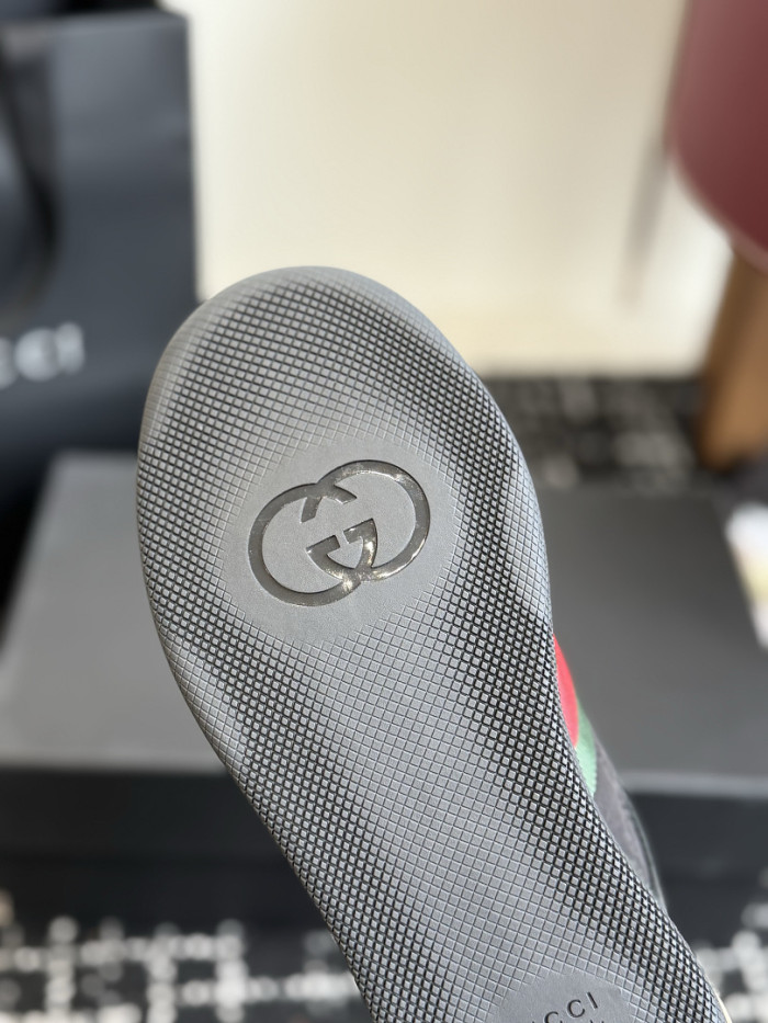 LOW-TOP SNEAKER GC-67