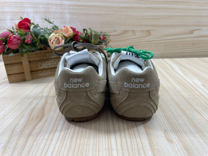 New Balance MIU NB5302